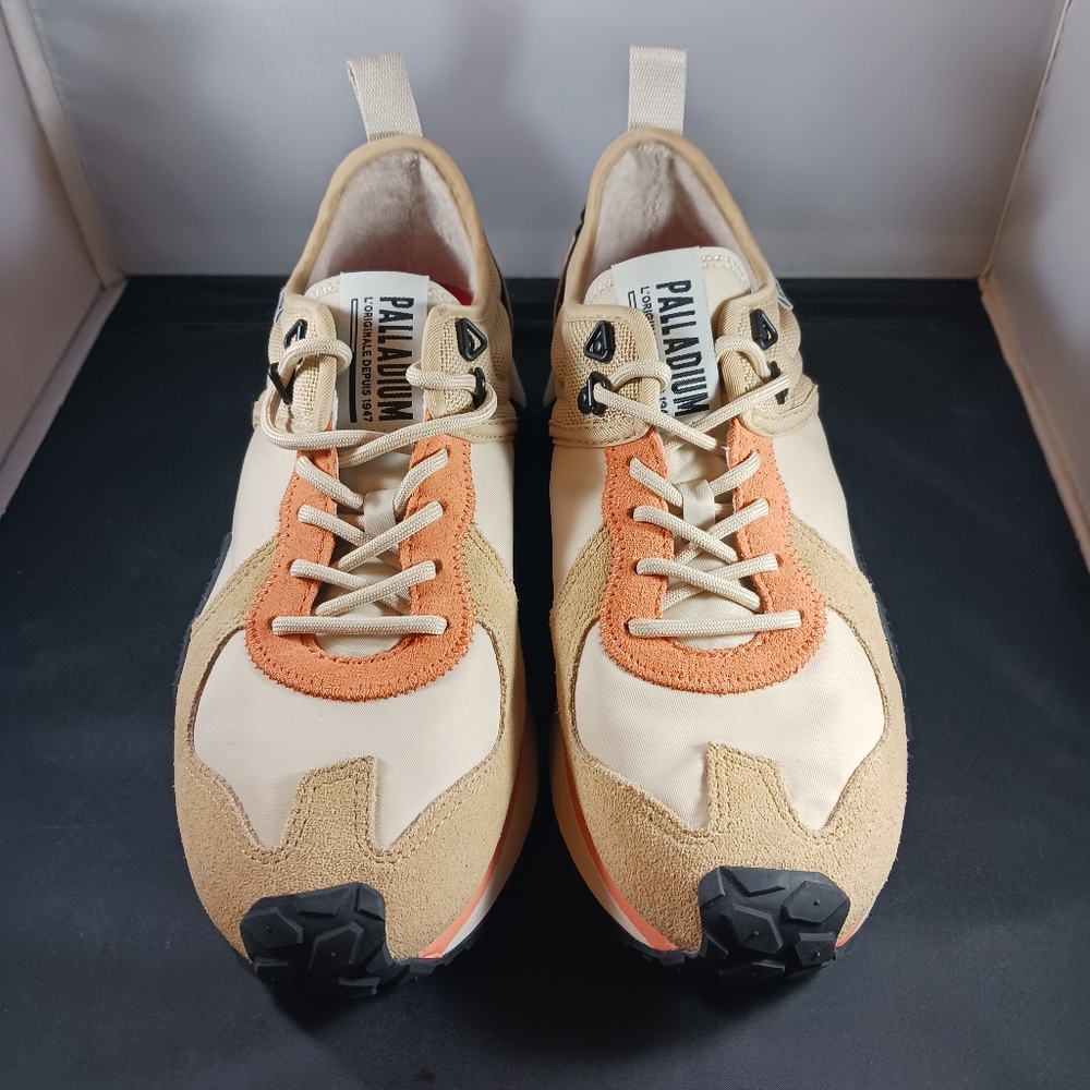 Palladium Troop Runner Lightweight Sneaker in Desert/Black Women's size 10
